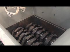 देखें: प्लास्टिक रीसाइक्लिंग प्लांट शोकेस के लिए दो एक्सिस शीयर टाइप प्लास्टिक श्रेडर मशीन 2-3tph