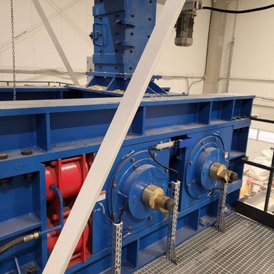 कम ऊर्जा खपत उच्च दक्षता खनन उच्च दबाव पीसने वाला रोलर